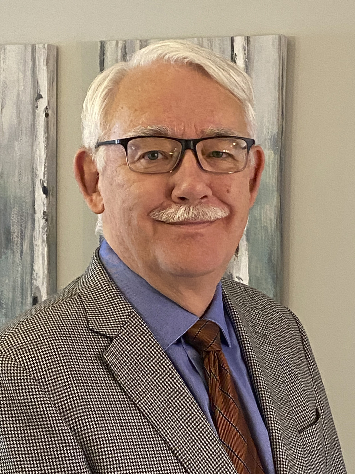 Gary Bosgoed earned his degree in Industrial Systems Engineering in 1983. He operates a consulting business in Edmonton and sits on the University's Board of Governors.