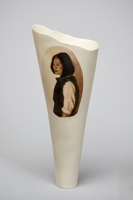 <small>Jeannie Mah (b. 1952), Realism (with Impressionism) J. Mah & C. Monet @Musée de l'Orangerie, Paris, 1980, 2005, 2003, porcelain. Gift of Dr. Morris C. Shumiatcher, O.C., S.O.M., Q.C. and Dr. Jacqui Clay Shumiatcher, S.O.M., C.M., 2020; sc.2020.05. © Jeannie Mah. Reproduced with permission. Photograph by the University of Regina.
</small>